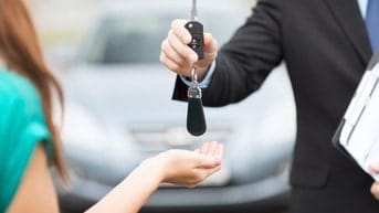 Bán xe ôtô Camry 2.0 đời 2017 xe công ty, biển Hà Nội 