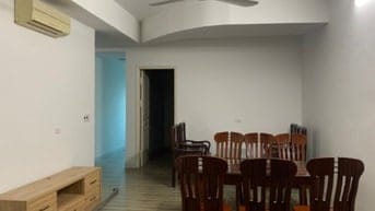 Chính chủ cho thuê chcc tầng 6 nhà D5C đường Trần Thái Tông Cầu Giấy