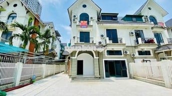 Cho thuê phòng trọ full đồ, tuyệt đẹp tại Geleximco,  có ban công
