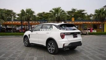 Lynk&Co 01