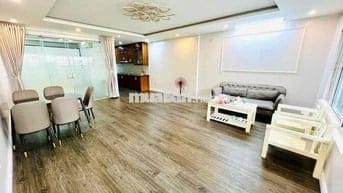 Tập thể Ngọc Khánh, Ba Đình - Tầng 2 - sổ 51m, thực tế 90m - Giá tốt