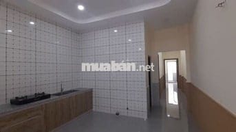 Cho Thuê Nha Nguyên Căn 142 Bàu Cát Phường 14 Tân Bình. Giá 33Tr