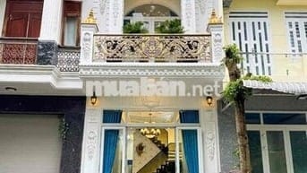 NHÀ TRỆT LẦU  FULL NỘI THẤT GẦN TRƯỜNG ĐH FPT, ĐH NAM CẦN THƠ