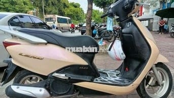 Lead B30, chính chủ, mới đi hơn 2 vạn ạ.