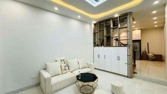 Khương Trung, 30m ra phố, trước nhà 3m, nhà đẹp. 37mx6T. Chỉ 8,4 tỷ