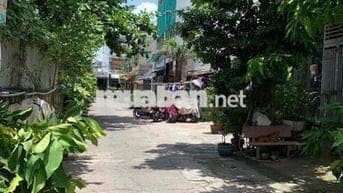 Nhà Hẻm Xe Tải 8M Đường Hoà Bình , DT: 5x30m