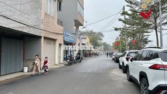 NAM HỒNG VỊ TRÍ ĐẸP, MẶT TIỀN RỘNG, Ô TÔ VÀO ĐẤT, GIÁ RẺ.