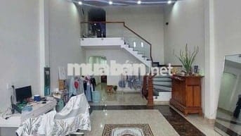 Bán nhà đường Phạm Hùng C7D, DT.5m×25m } 1 Lững 3 Phòng 2toilet hẽm4m5