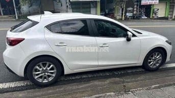 Mazda 3 2016 1.5 AT Sedan - 45000 km