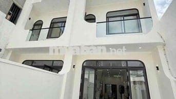 NHÀ 1 TẦNG PHẠM HỒNG THÁI RA XE TĂNG 100M 👉Toạ lạc hẻm 53 PHT- Tp BMT