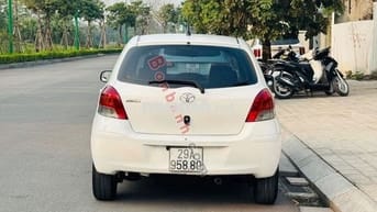 TOYOTA YARIS 1.5AT sx 2013