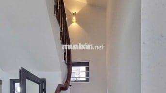 Bán nhà  phố Đội Cấn, 10,5 tỷ, 33m2, ngõ rộng xe 5 tạ tránh xe máy,