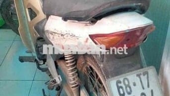 xe bán đi chỡ hàng chạy công trình