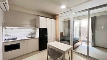 CHO THUÊ CHDV FULL NT - BAN CÔNG - GẦN LOTTE MART Q7