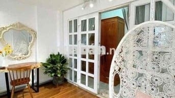 CHO THUÊ CĂN HỘ CAO CẤP NGAY TRUNG TÂM BTHANH