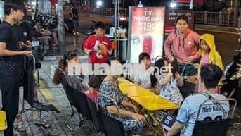 Cho thuê mặt bằng Tạ Quang Bửu buổi chiều