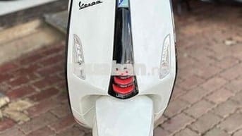 VESPA 2022 XE TRẮNG ĐEN ĐẸP ZIN KENG 🛵