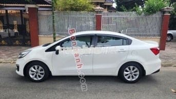 Kia Rio 1.4 AT 2016