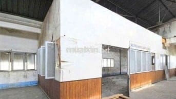 Kho đẹp cần cho thuê gấp diện tích 250m2 ở Tôn Thất Thuyết đường cont