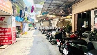cần bán nhà tập thể VĂN CHƯƠNG
