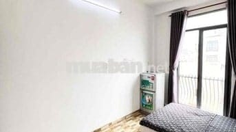 CĂN HỘ BAN CÔNG PHAN ĐÌNH PHÙNG GẦN CẦU BÔNG GIÁP Q1