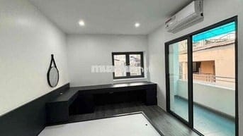 Chính chủ bán căn hộ tập thể - oto gửi ngay chân cầu thang.