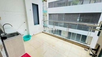 CHÍNH CHỦ TRỐNG 2PN BAN CÔNG NGUYÊN TẦNG 50m2 FULL NỘI THẤT CHỈ 8trx