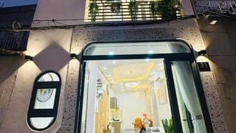 Tôi cần bán gấp nhà Nguyễn Văn Công,Gò Vấp giá 2tỷ450,Có sổ ngay