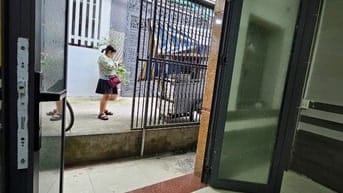 Nhà Tân Quy Quận 7 – Hẻm Xe Hơi 4m – 2PN – Gần Đại Học RMIT – 4,3 Tỷ