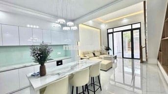 Nhà mê lệch tầng hiện đại bật nhất ngay trung tâm phố          • Căn 1