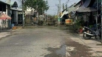 BÁN DÃY TRỌ NGAY THỊ TRẤN HÓC MÔN 120m2 GIÁ 880 TRIỆU