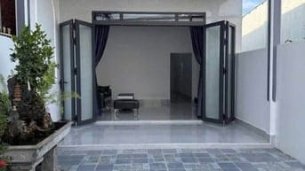 Bán nhà rộng thiết kế hiện đại có 3 phòng ngủ- ở Phước Thạnh, Củ Chi. 