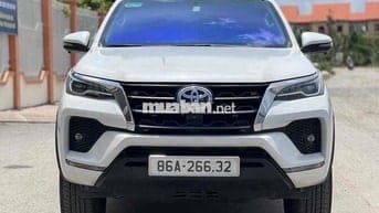 Toyota Fortuner 2023 2.4L 4x2 AT - 68000 km