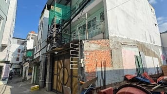 hẻm 1/ đường Bùi Xuân Phái. 6.8 x 19.5m gồm 13 phòng và 1 mặt bằng 