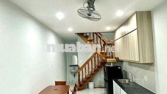 Nhà Nguyên Căn Full Nội Thất Đường Đoàn Văn Bơ - 1PN 1WC - 3x8m