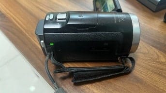 Máy quay Sony Handycam HDR-PJ675 tặng thẻ nhớ 64GB