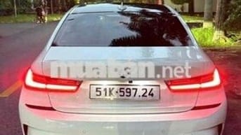 BMW 3 Series 2022 320i M Sport - 27000 km