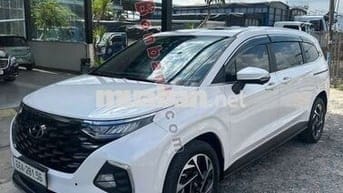 Hyundai Custin Cao Cấp 2.0T 2023