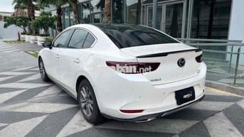 Mazda 3 2020 1.5L Luxury - 90000 km