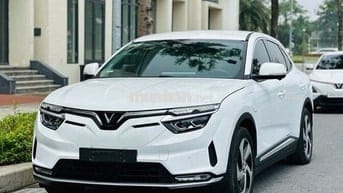 VinFast VF8 Eco AWD 2023 - 745 Triệu