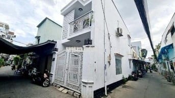 Bán Nhà Góc 2 Mặt Tiền Hẻm ô tô Nguyễn Biểu, Phường 1- Quận 5.