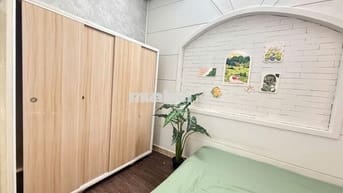 CHO THUÊ CĂN HỘ 2 PHÒNG NGỦ FULL NỘI THẤT  BAN CÔNG RỘNG TÁCH BẾP