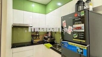 Cần bán căn 62m2 Nội thất đo đóng, Nhà rất mới. LH Xem nhà thực tế.