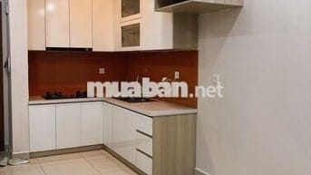 CHO THUÊ CĂN HỘ 2PN2WC  NỘI THẤT CƠ BẢN 11TR/ THÁNG  RICHSTAR