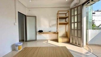 Căn hộ 2pn ngay trung tâm quận 1 gần các trường đại học HSU, UEH, VLU