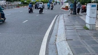 BÁN NHÀ MẶT TIỀN ĐƯỜNG HỒ VĂN HUÊ, Q. PHÚ NHUẬN 