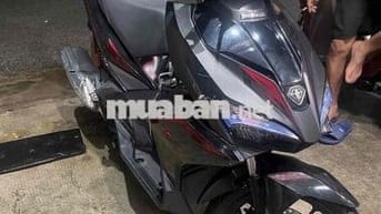 cần bán lại xe Air Blade đời 2019 bản đen nhám.
