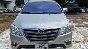 Toyota Innova 2016 2.0E sạch đẹp fun đồ chơi