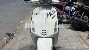 Vespa sprint trắng đen chính chủ