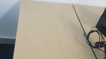 Cần thanh lý 8 bàn làm việc + 1 bàn họp